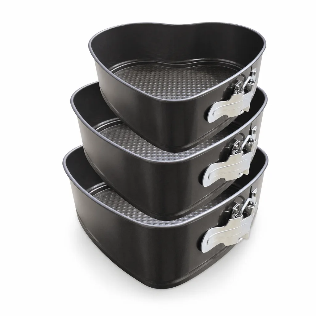 Set de 3 moldes para torta en forma de corazón