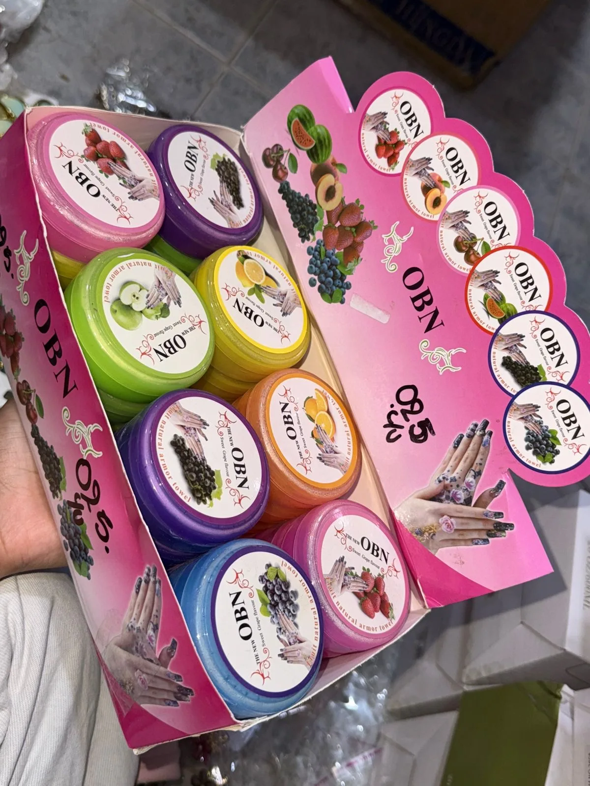 Set de esmaltes en gel OBN con fragancias frutales - foto 1